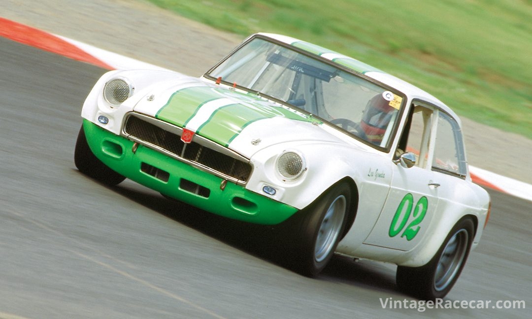 The 1972 MGB GT of Les Gonda.Photo: Louiseann & Walt Pietrowicz 