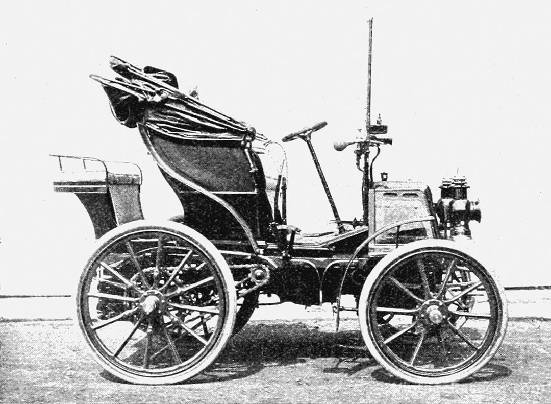 A Panhard et Levassor from 1900. 