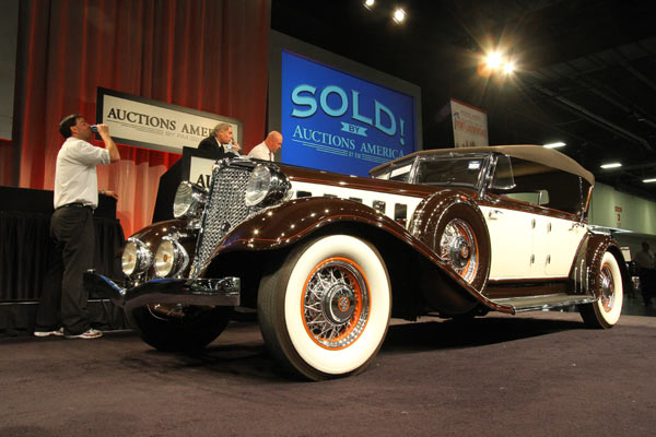 1933 Chrysler CL Phaeton