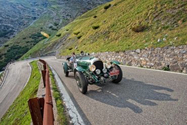 1924 Bentley 3/4 1/2 Litre driven by Roy Hatfield (GBR) and Grant Hatfield (GBR)