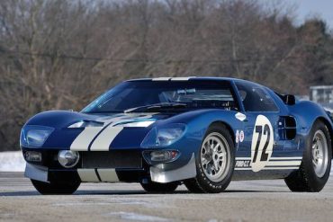 1964 Ford GT40 P-104