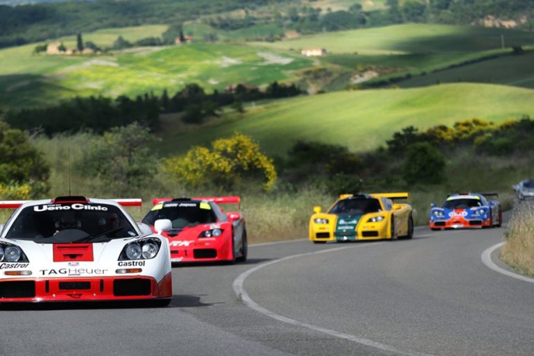 1995 McLaren F1 GTR chassis 02R leads the 1996 McLaren F1 GTR chassis 13R, 1995 McLaren F1 GTR chassis 06R and and 1996 McLaren F1 GTR chassis 12R