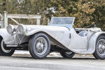 1935 Jaguar SS90 (photo: Pawel Litwinski)