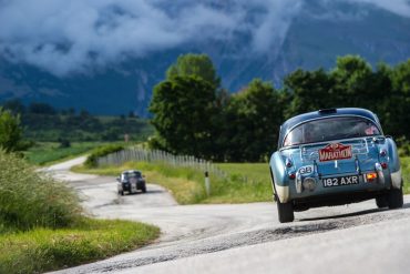 1960 Austin-Healey 3000 Mk I ©Francesco & Roberta Rastrelli / Blue Passion