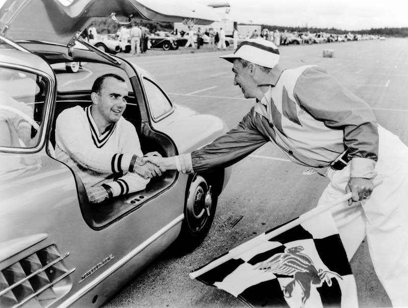 In 1956, Paul O’Shea won the US Sports Car Championship for the second time in a row driving the Mercedes-Benz 300 SL touring sports car. The photo was taken in the 1955 season, in which he competed already driving the W 198