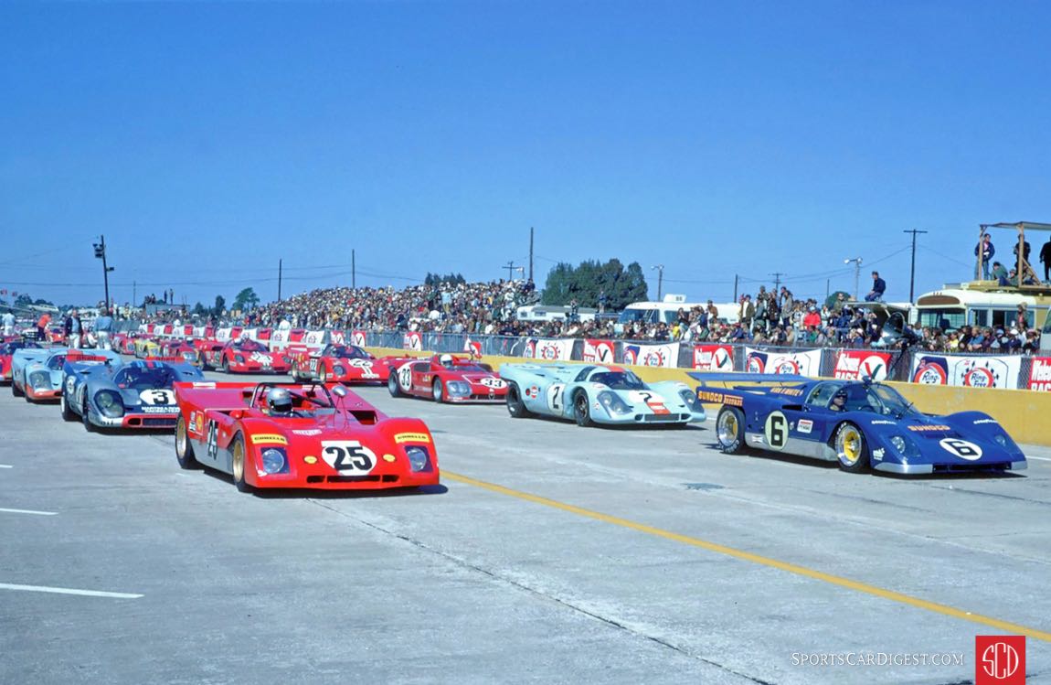 Lined up and ready to race (Photo: SIR Photo) Picasa