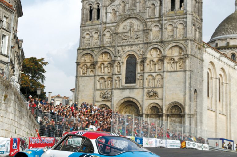 Photo: Franois et Bastien Baudin Agence de presse Austral