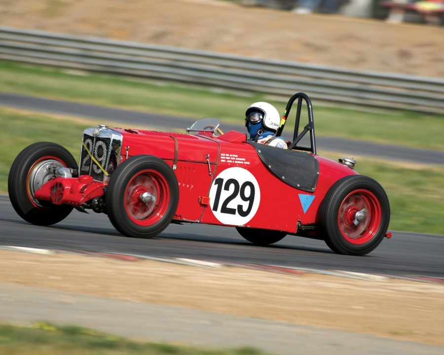 John Payne leans into his very quick MG J2 Special.
Photo: Steve Oom