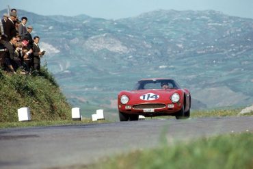 1962 Ferrari 250 GTO, chassis 3413 GT (photo: Klemantaski Collection) Courtesy of The Klemantaski Collection