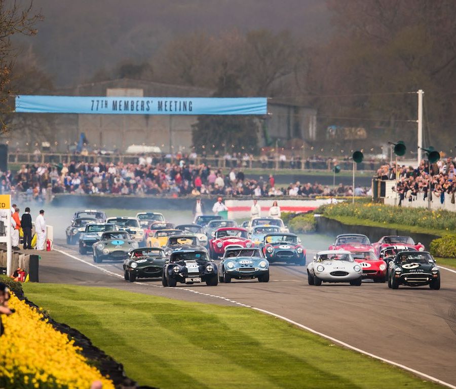 Start of the Graham Hill Trophy for closed-cockpit GT cars and prototypes in the spirit of the RAC TT races, 1960-64 - Photo: Drew Gibson Drew Gibson