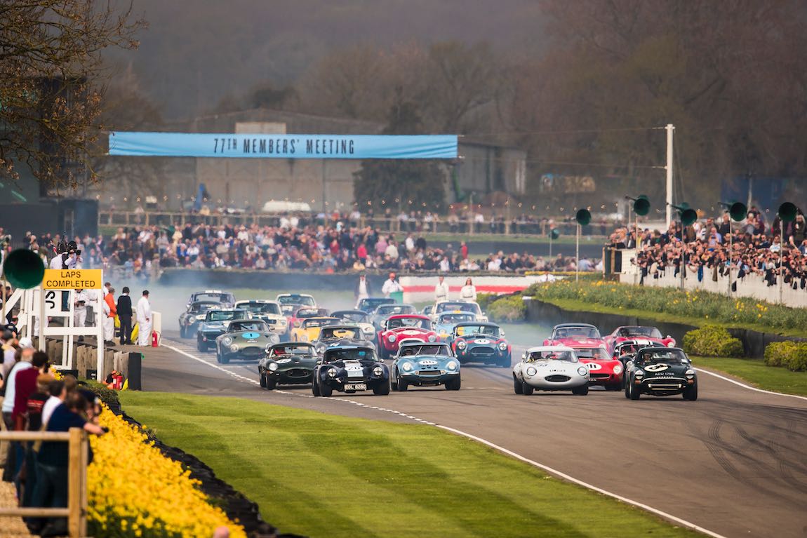 Start of the Graham Hill Trophy for closed-cockpit GT cars and prototypes in the spirit of the RAC TT races, 1960-64 - Photo: Drew Gibson Drew Gibson