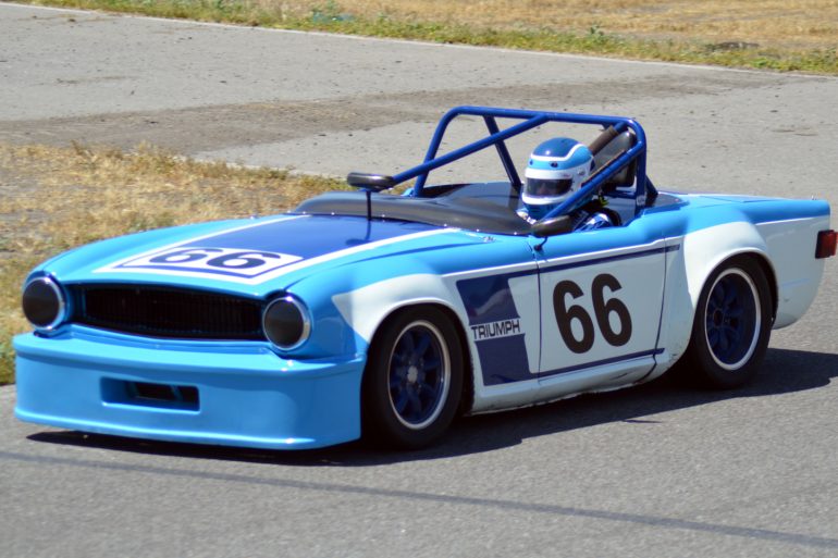 #66b Dale Kent, 1970 TR6, Best Lap: 2:16.712