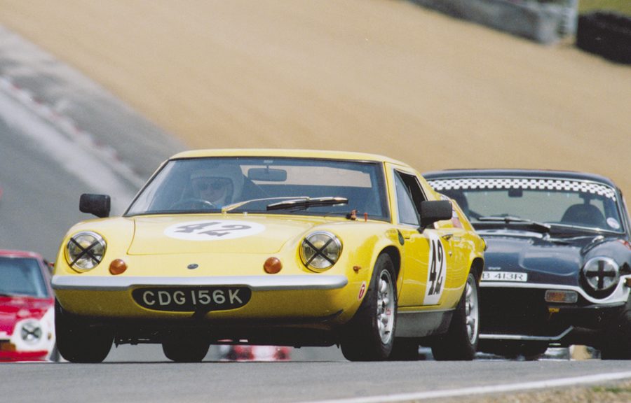 Ross BraithwaiteÕs Lotus Europa at Druids.
Photo: Peter Collins