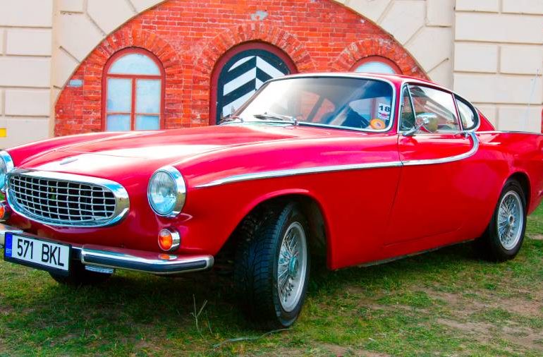 Volvo P1800