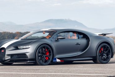 Bugatti Chiron Sport “Les Légendes du Ciel”