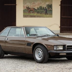 De Tomaso Longchamp