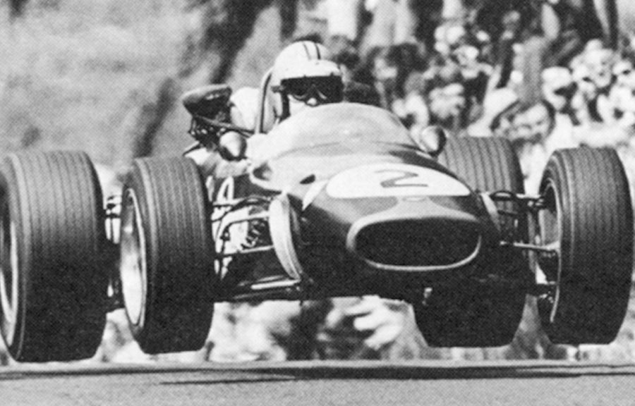 Denny Hulme wins the Formula One World Driving Championship (1967).