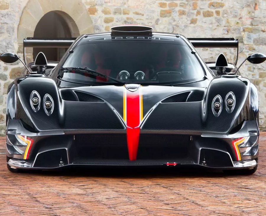 Pagani Zonda Revolucion