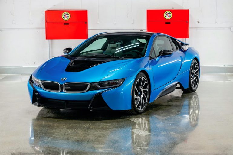 BMW i8 Plug-in Hybrid