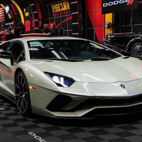 https://cdn.sportscardigest.com/wp-content/uploads/20220721130557/1-MecumOrlando20222017LamborghiniAventadorLP740-4S-LotS47.jpg