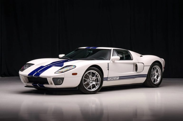 2005 Ford GT